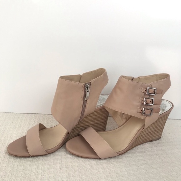 Vince Camuto Lyssia Pink Leather Wedge Sandals - Picture 2 of 8